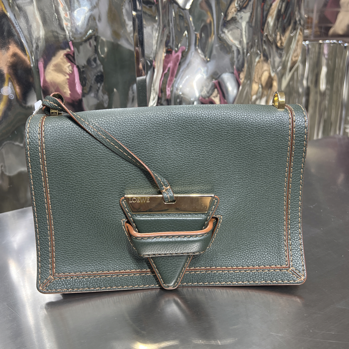95新 LOEWE/罗意威 绿色 翻盖 单肩包
