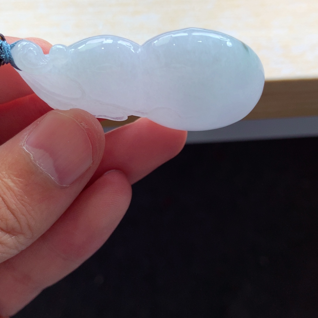 翡翠颈饰未镶嵌吊坠