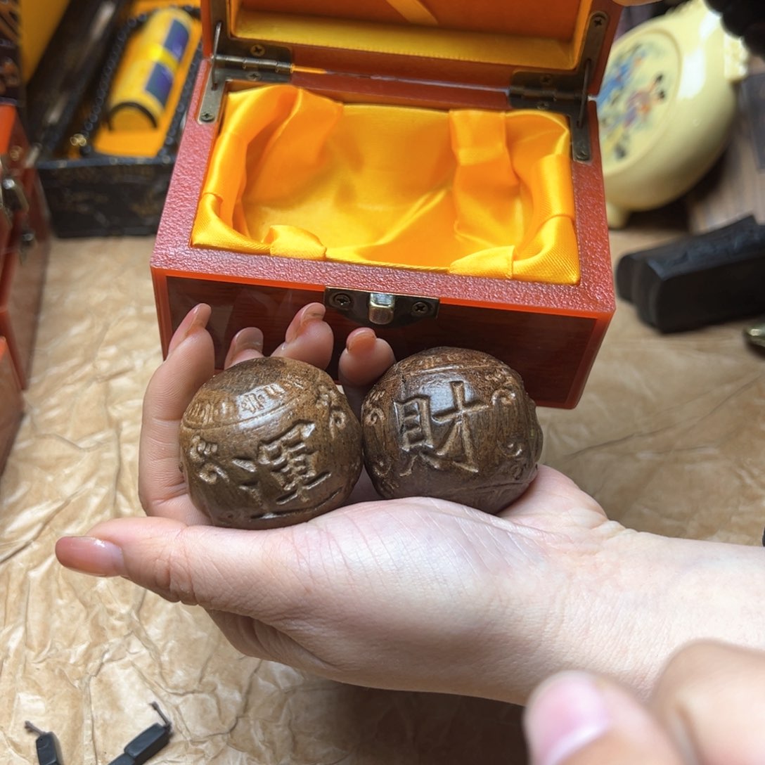 滴血莲花菩提吊坠