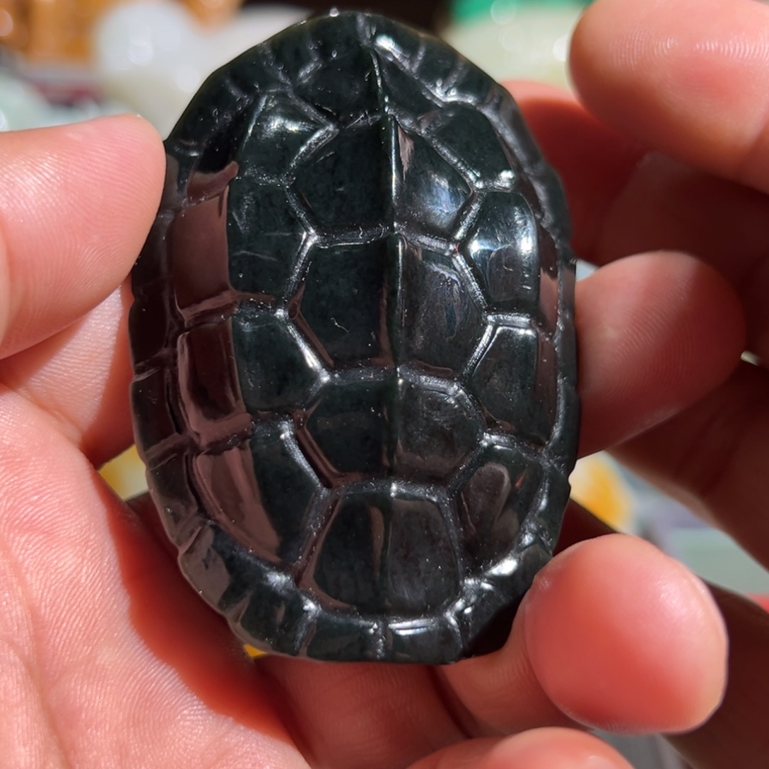 和田玉未镶嵌把件