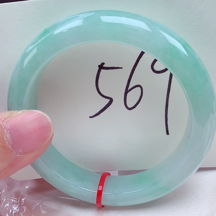 翡翠未镶嵌手镯翡翠