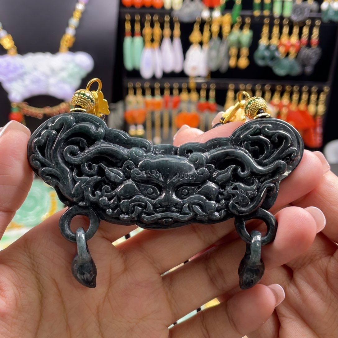 翡翠颈饰未镶嵌代编织