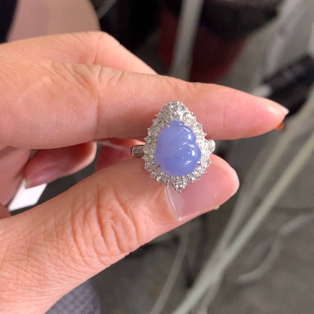 小***草翡翠18K金镶嵌戒指两用款