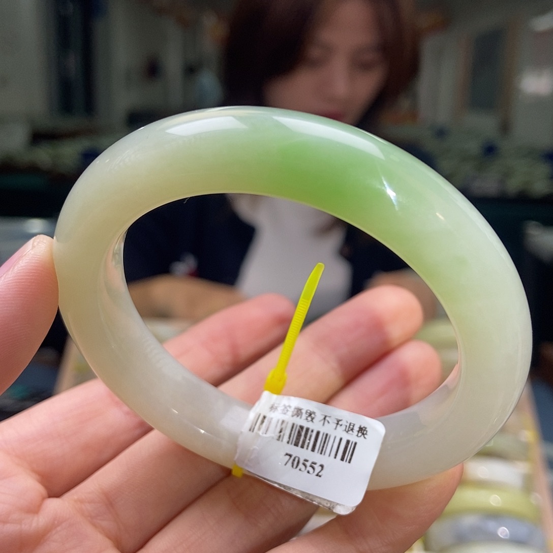 和田玉（翠青玉）手镯未镶嵌555 56 57
