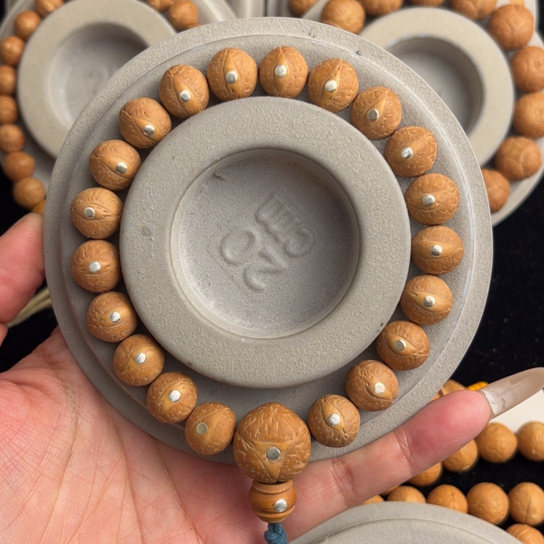 凤眼菩提手串尼泊尔12银钉