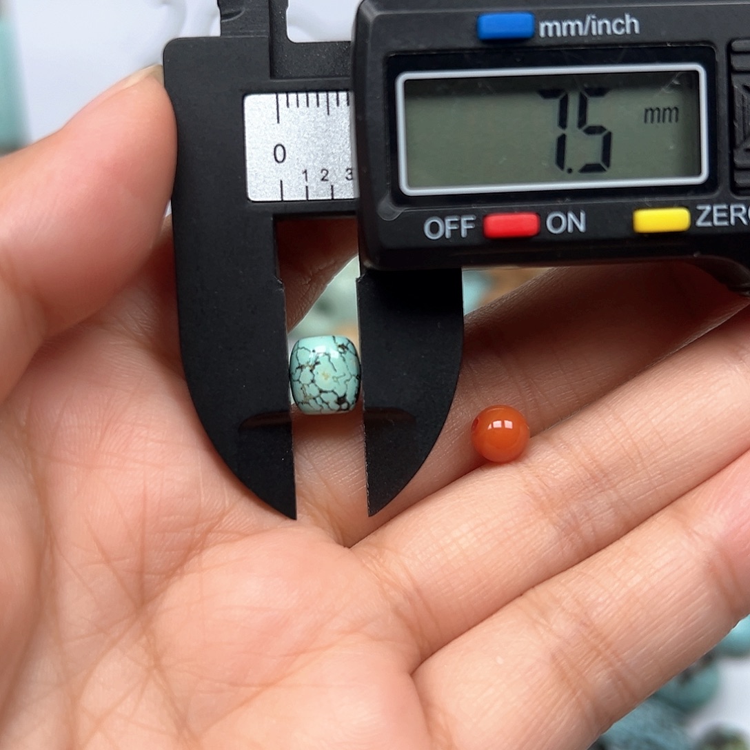 南红玛瑙未镶嵌珠宝奇石