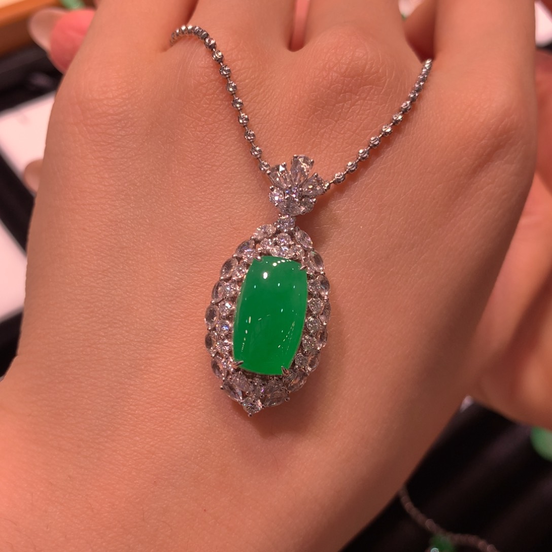 吊坠(不含链)18K金镶嵌翡翠