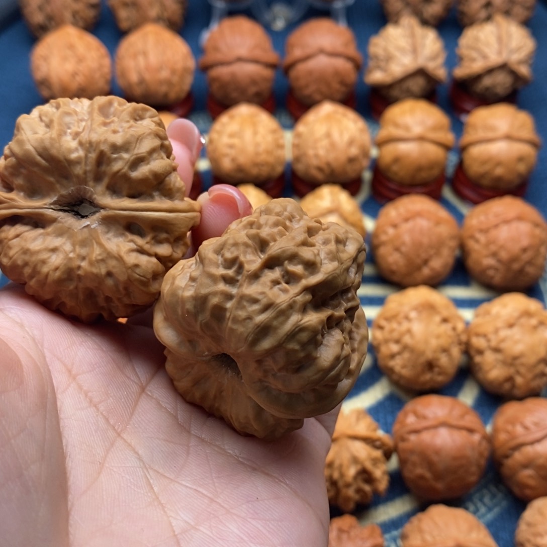 文玩核桃把件万*精品小手捻