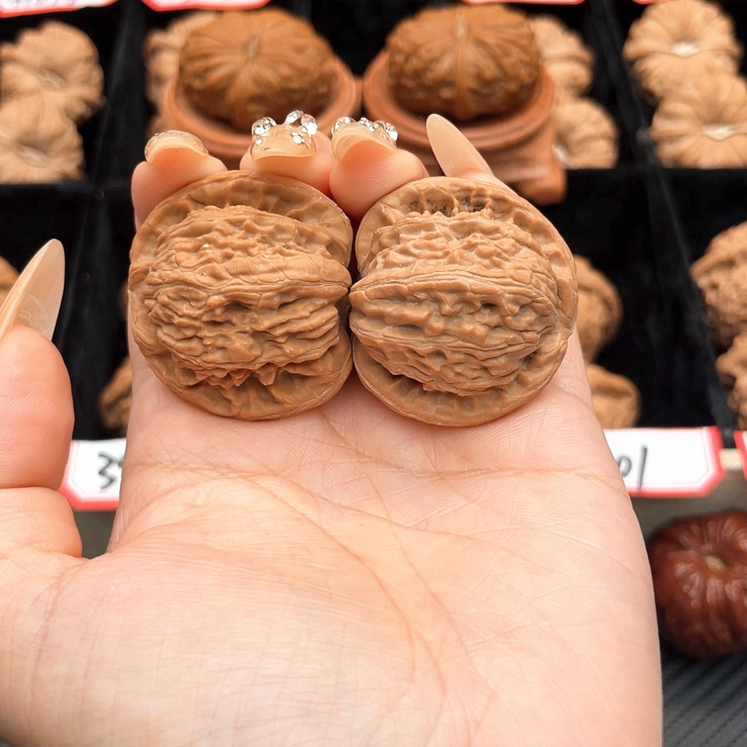 把件文玩核桃35三角白全品红皮主筋对齐3501