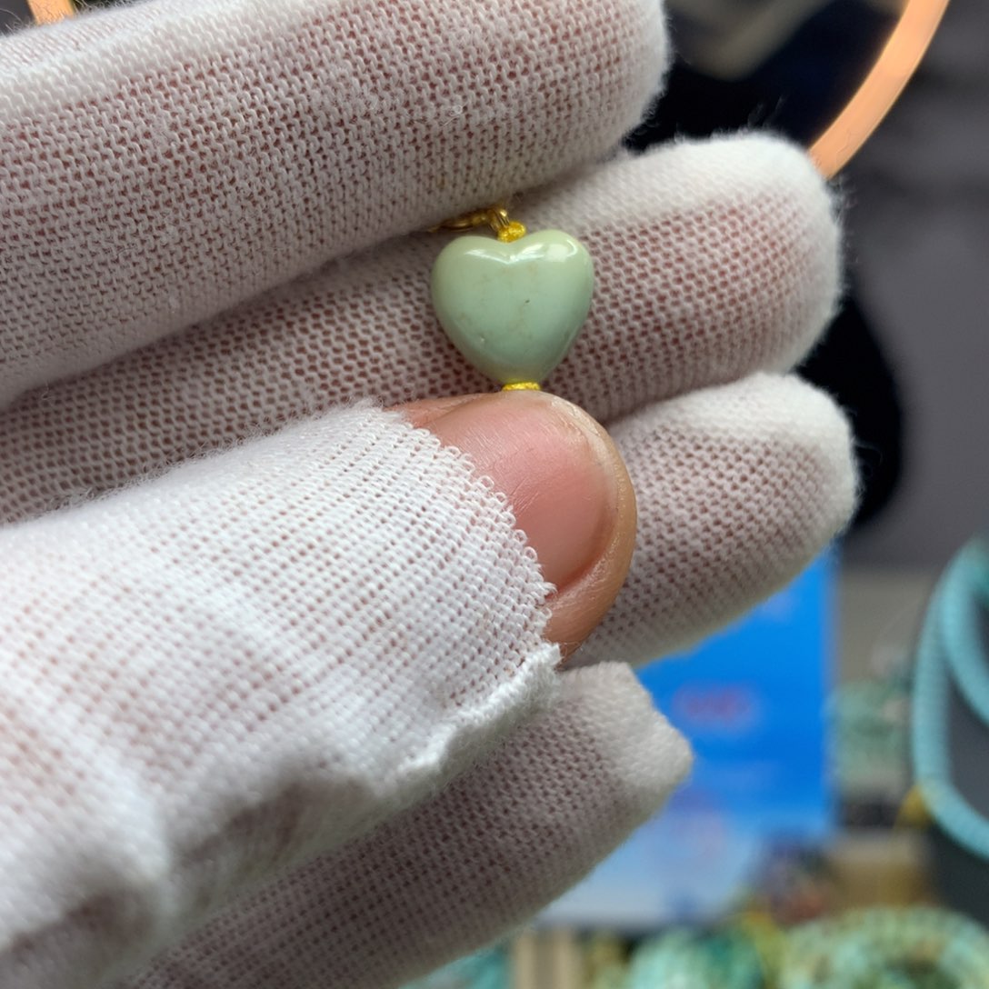 绿松石挂件未镶嵌