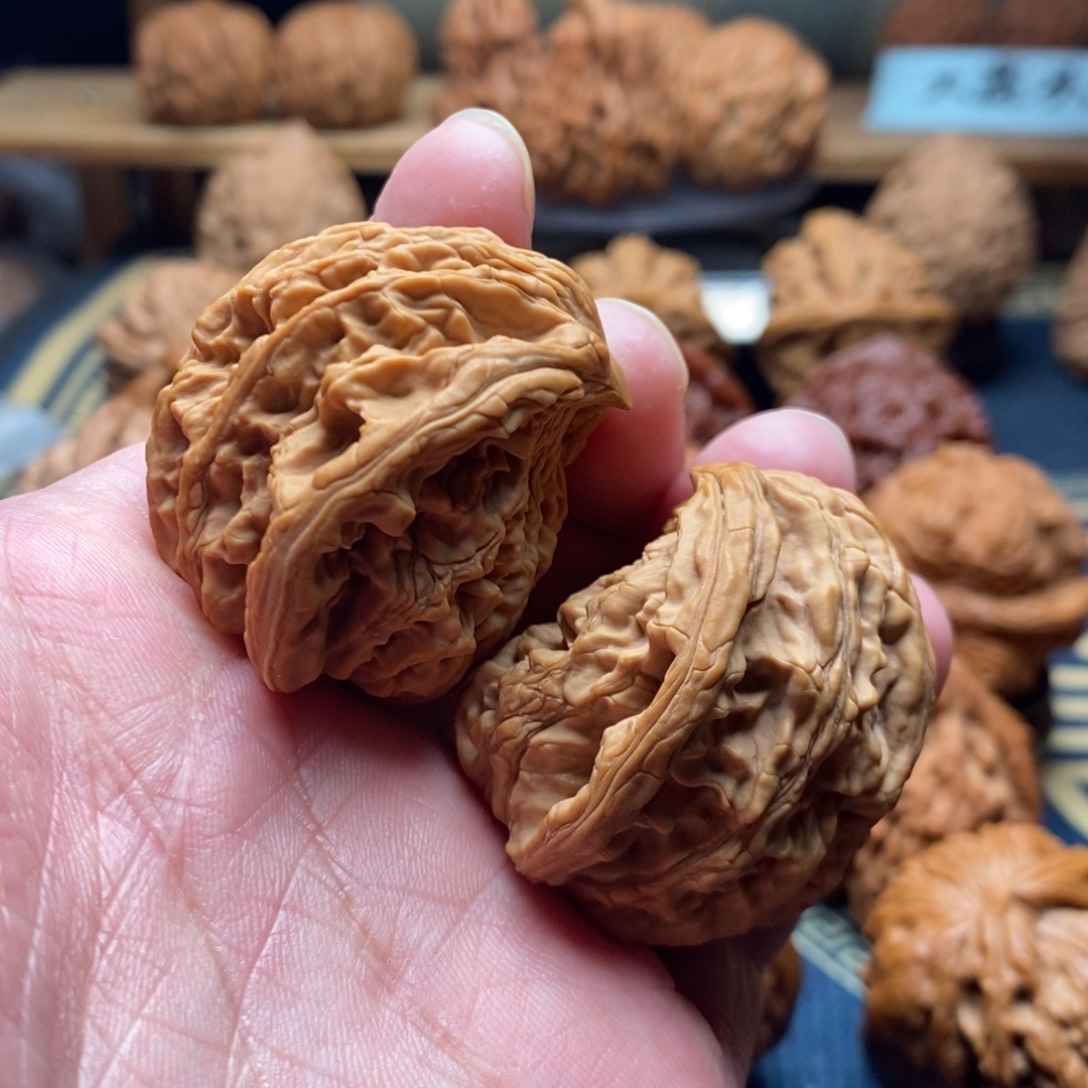 文玩核桃吊坠40虎头蛇