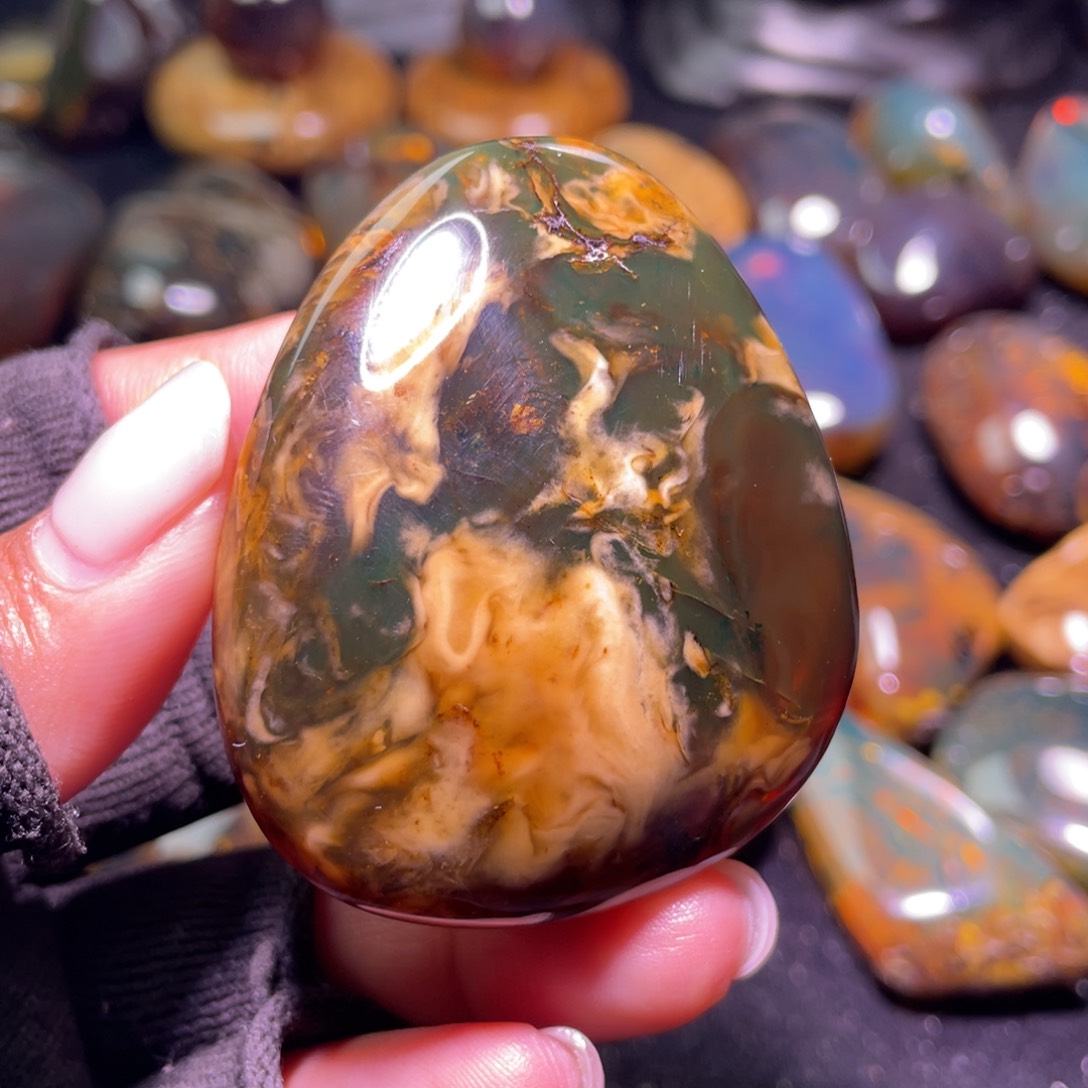 未镶嵌琥珀裸石15号