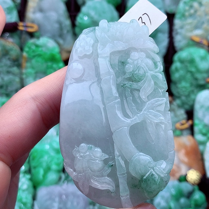 翡翠吊坠(不含链)未镶嵌