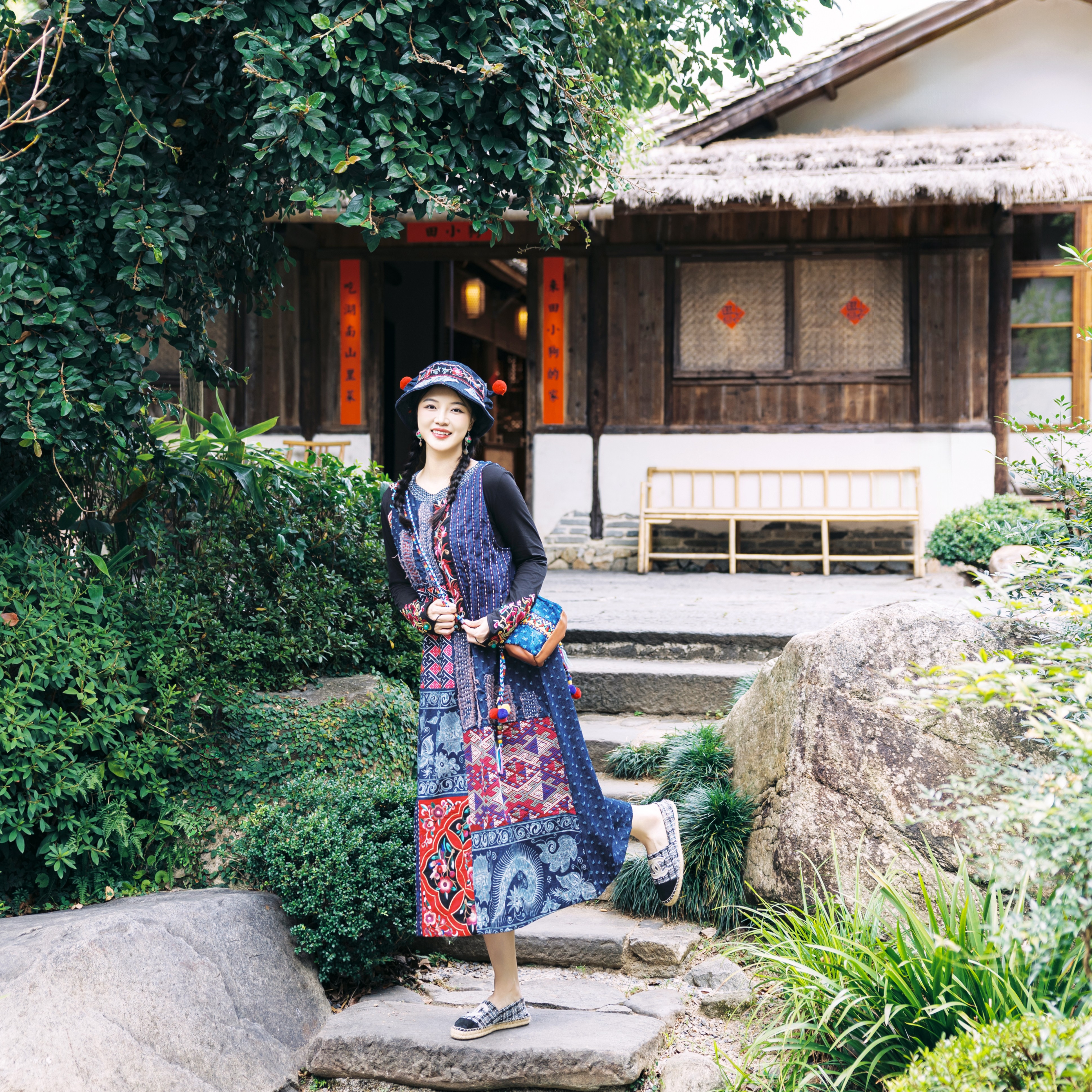 【梦华】民族风棉麻圆领无袖刺绣背心长裙23382复古连衣裙长款