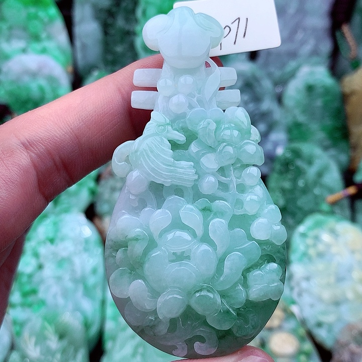 翡翠吊坠(不含链)未镶嵌