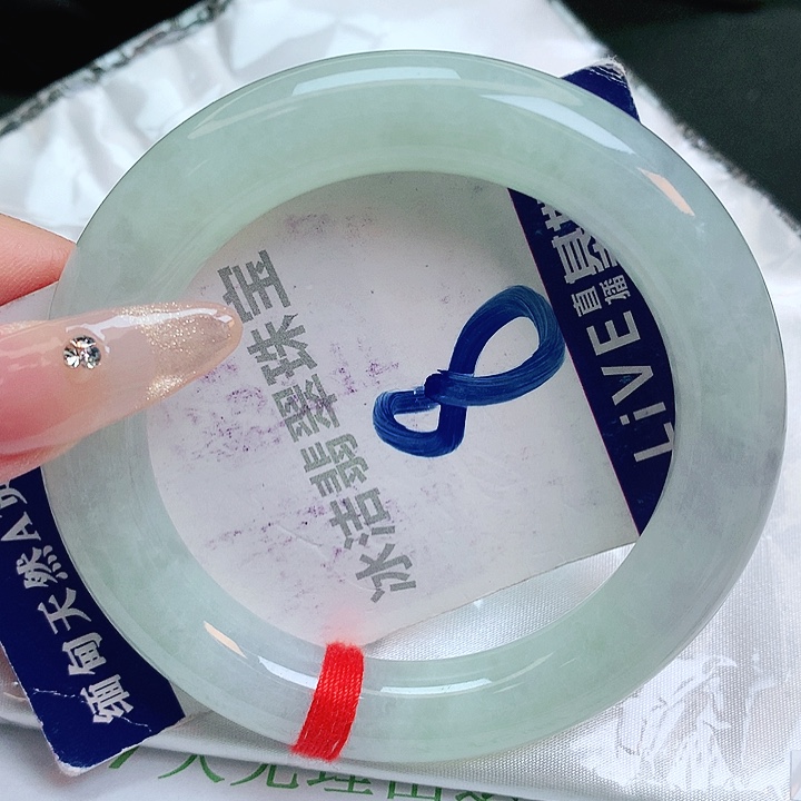 翡翠手镯未镶嵌缅甸天然a货翡翠手镯