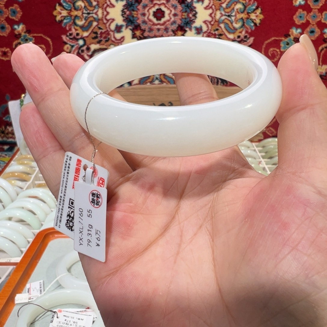 未镶嵌手镯和田玉55宽版新疆和田玉手镯