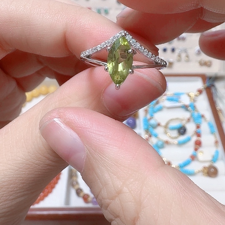 橄榄石戒指银S925镶嵌戒指