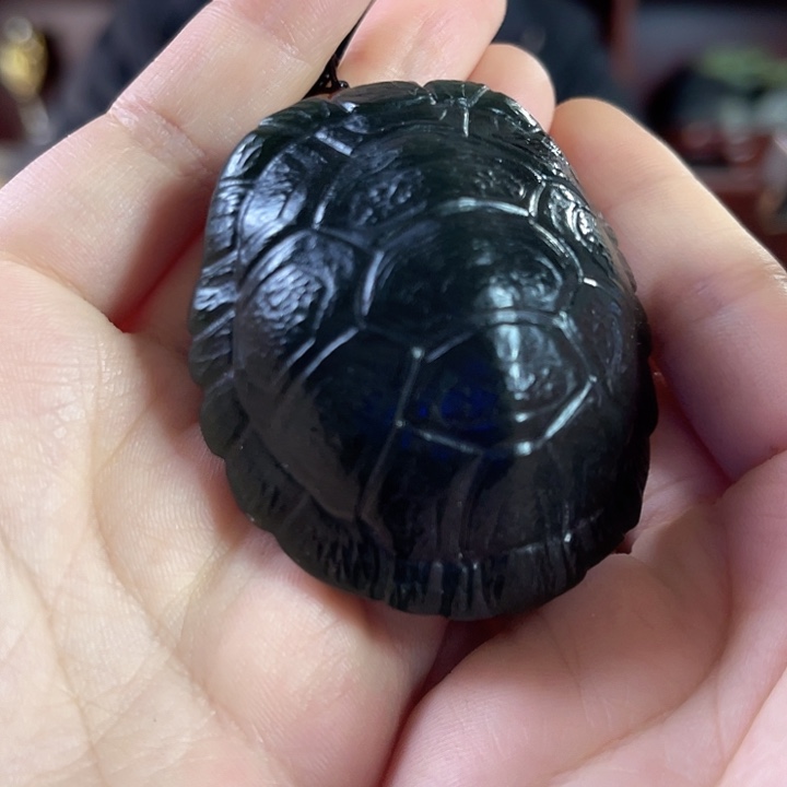 和田玉手把件未镶嵌