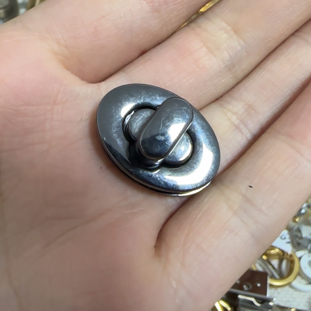 扭锁10元3个满30元发货