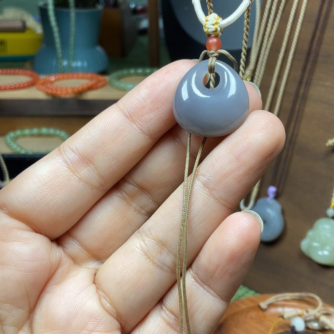 超***年和田玉未镶嵌颈饰