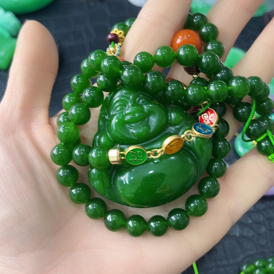 翡翠手镯未镶嵌多样性