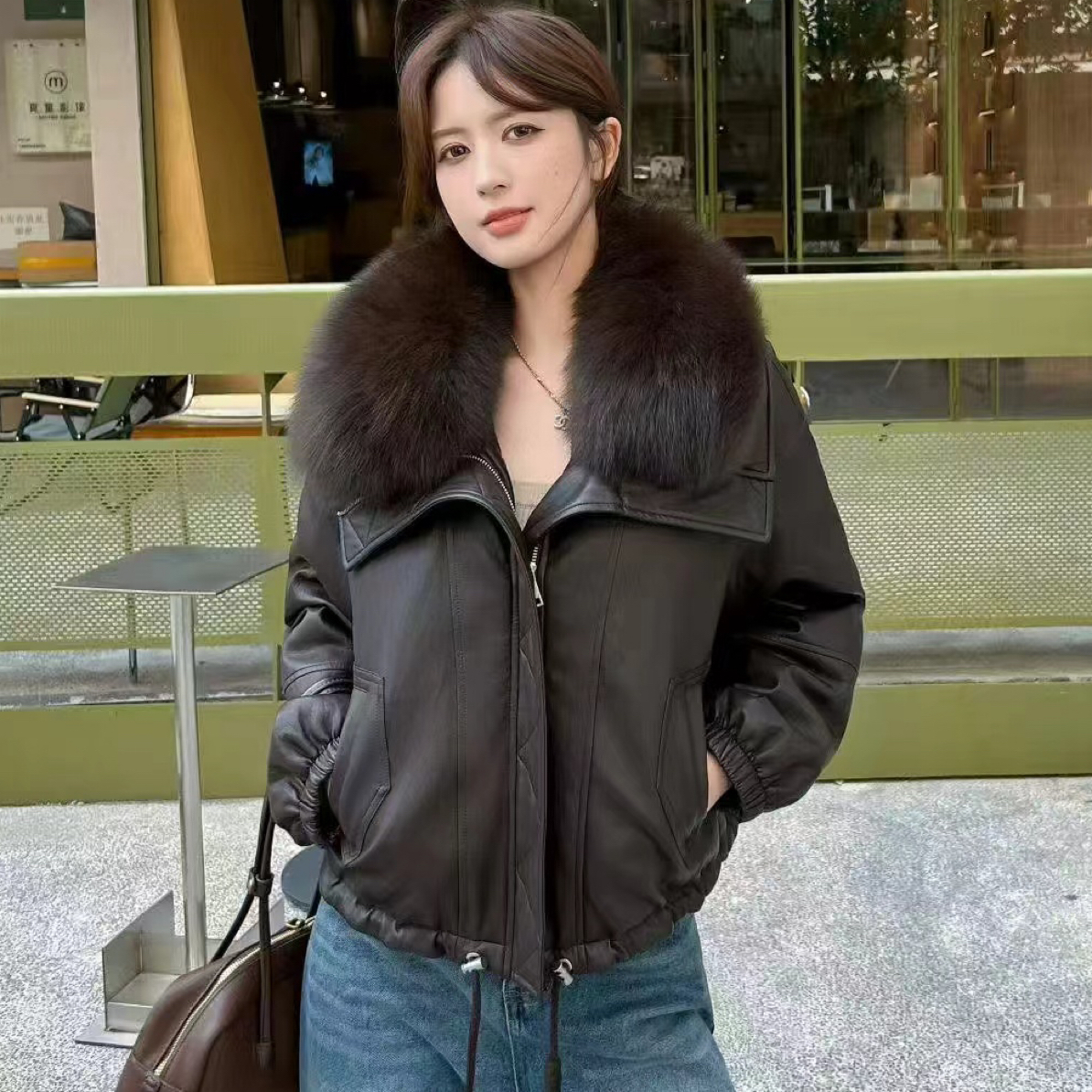 新款超大毛领羽绒服（可调不退）