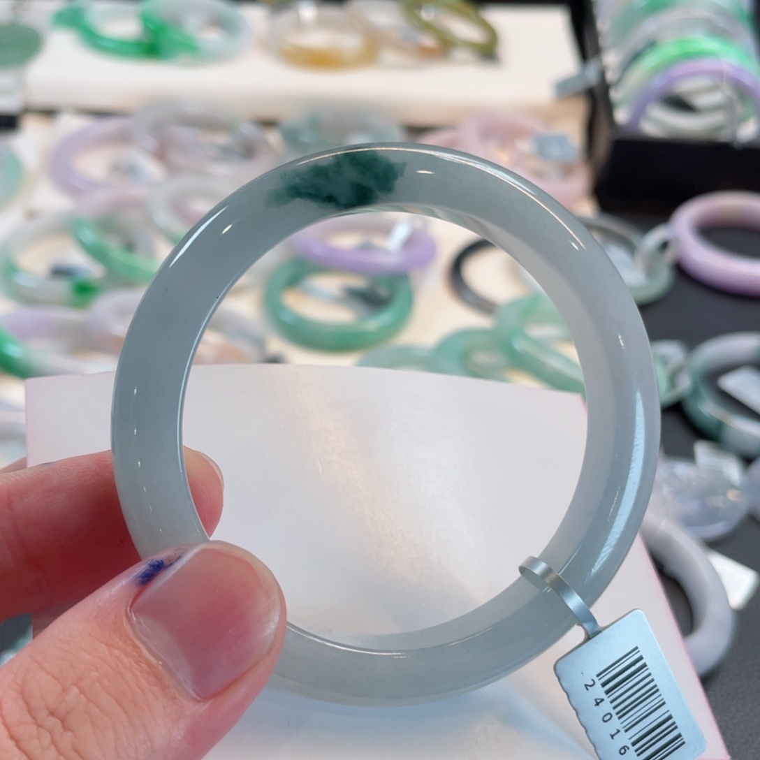 翡翠未镶嵌手镯88号 57正圈