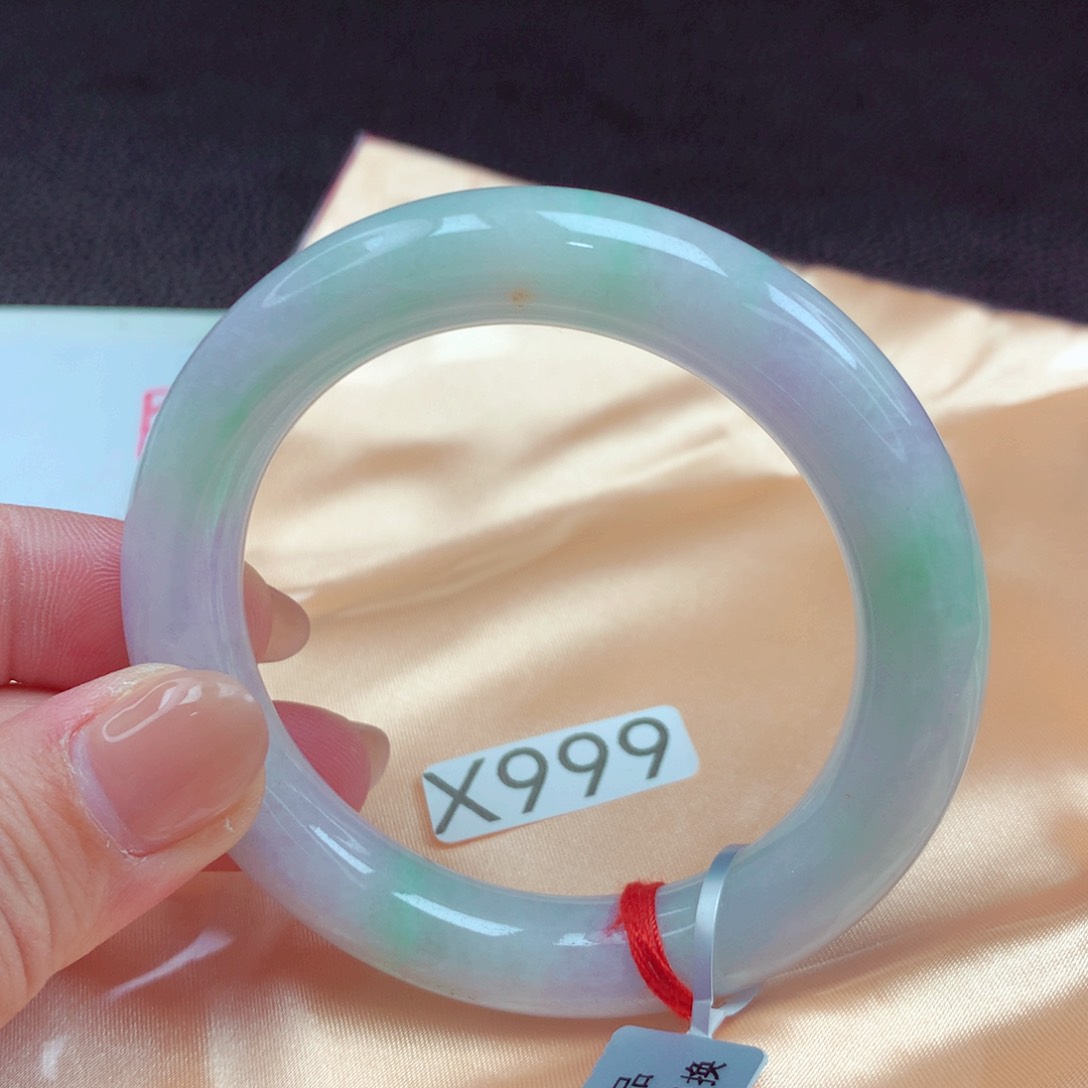 翡翠手镯未镶嵌手镯88