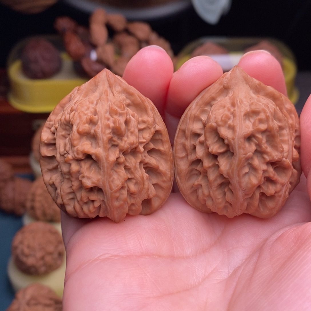 文玩核桃吊坠40三羊谷