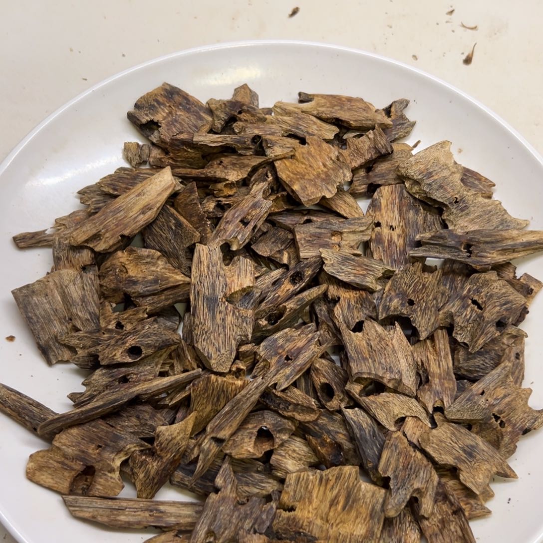 沉香沉香碎屑陆河块料100克