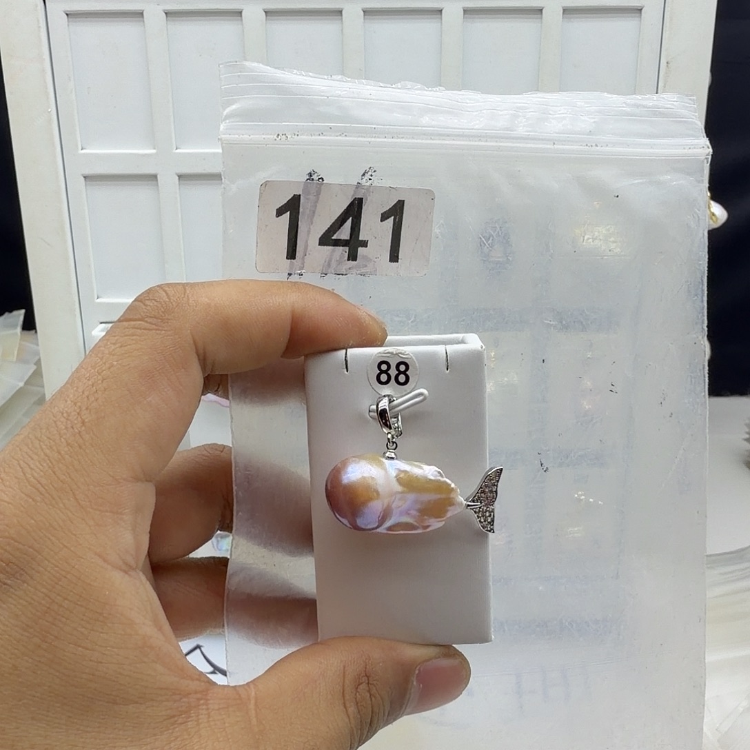 淡水珍珠合金颈饰