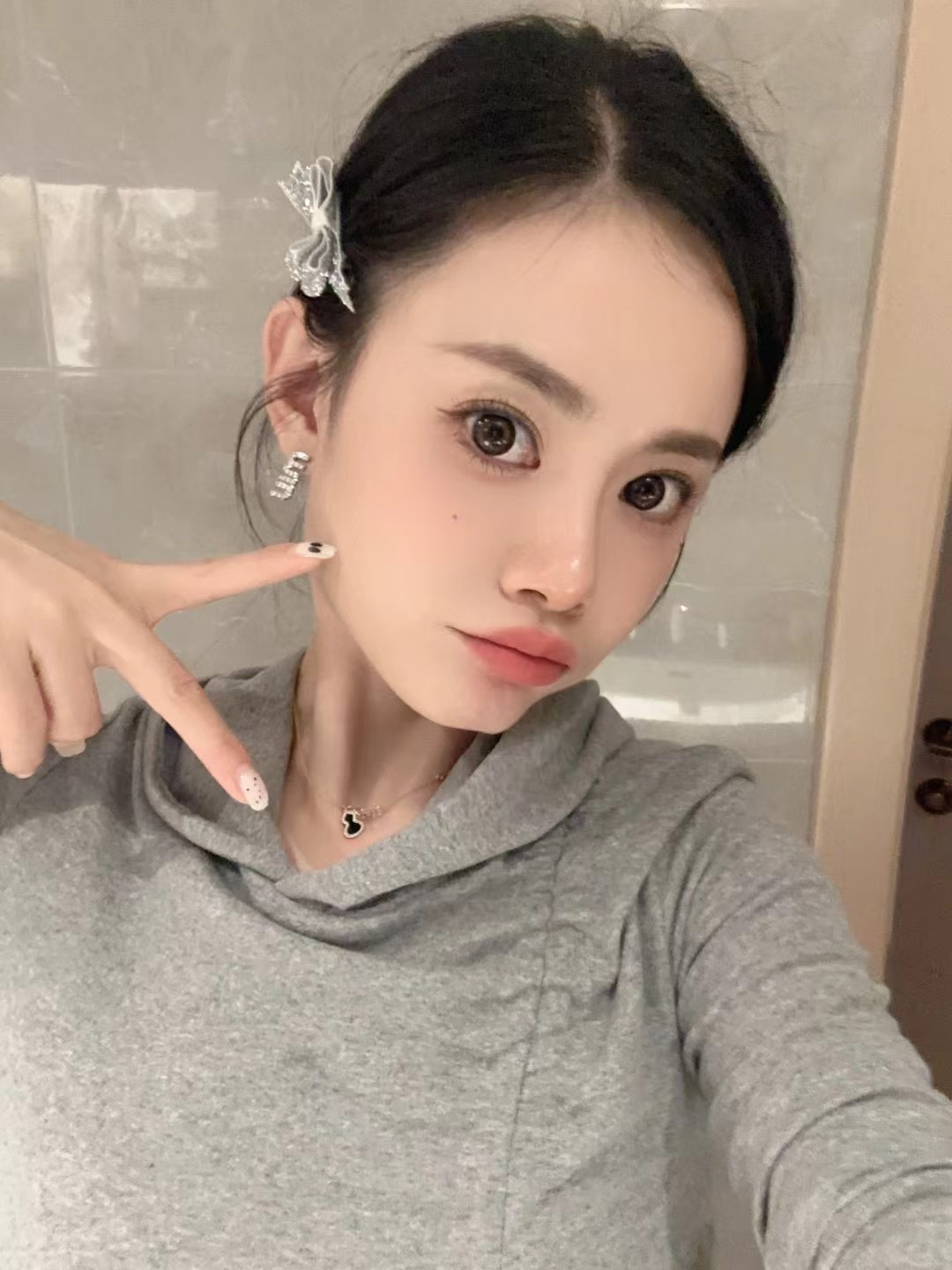 夏季小个子无袖挂脖收腰立体花朵飘带设计感短裙