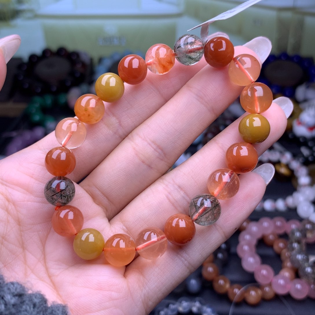 水晶手串未镶嵌9.9 欣