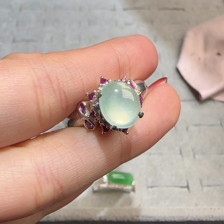 定制翡翠未镶嵌翡翠