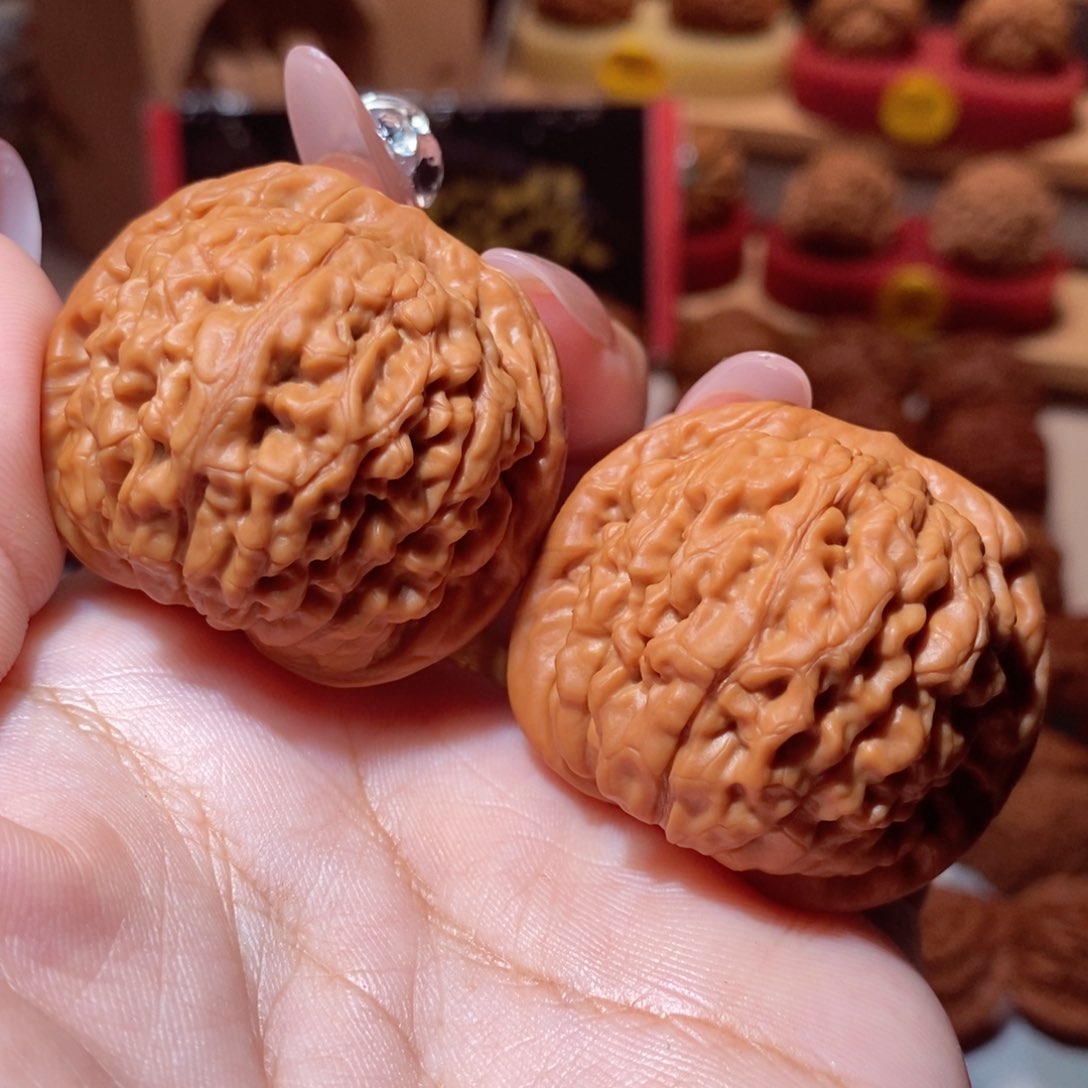 文玩核桃把件40.5莲花