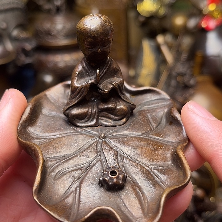 精美铜器批发档口