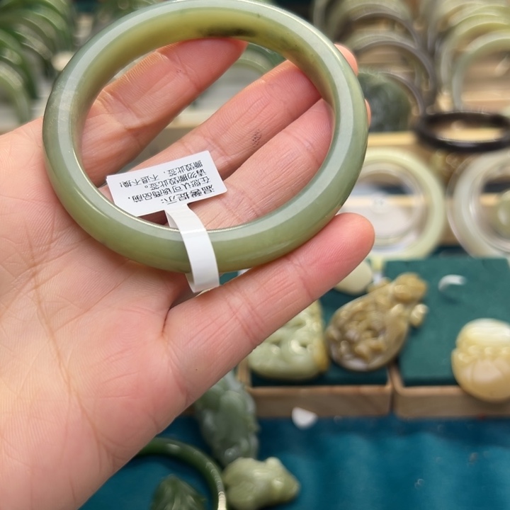 和田玉手镯未镶嵌58圈围70208