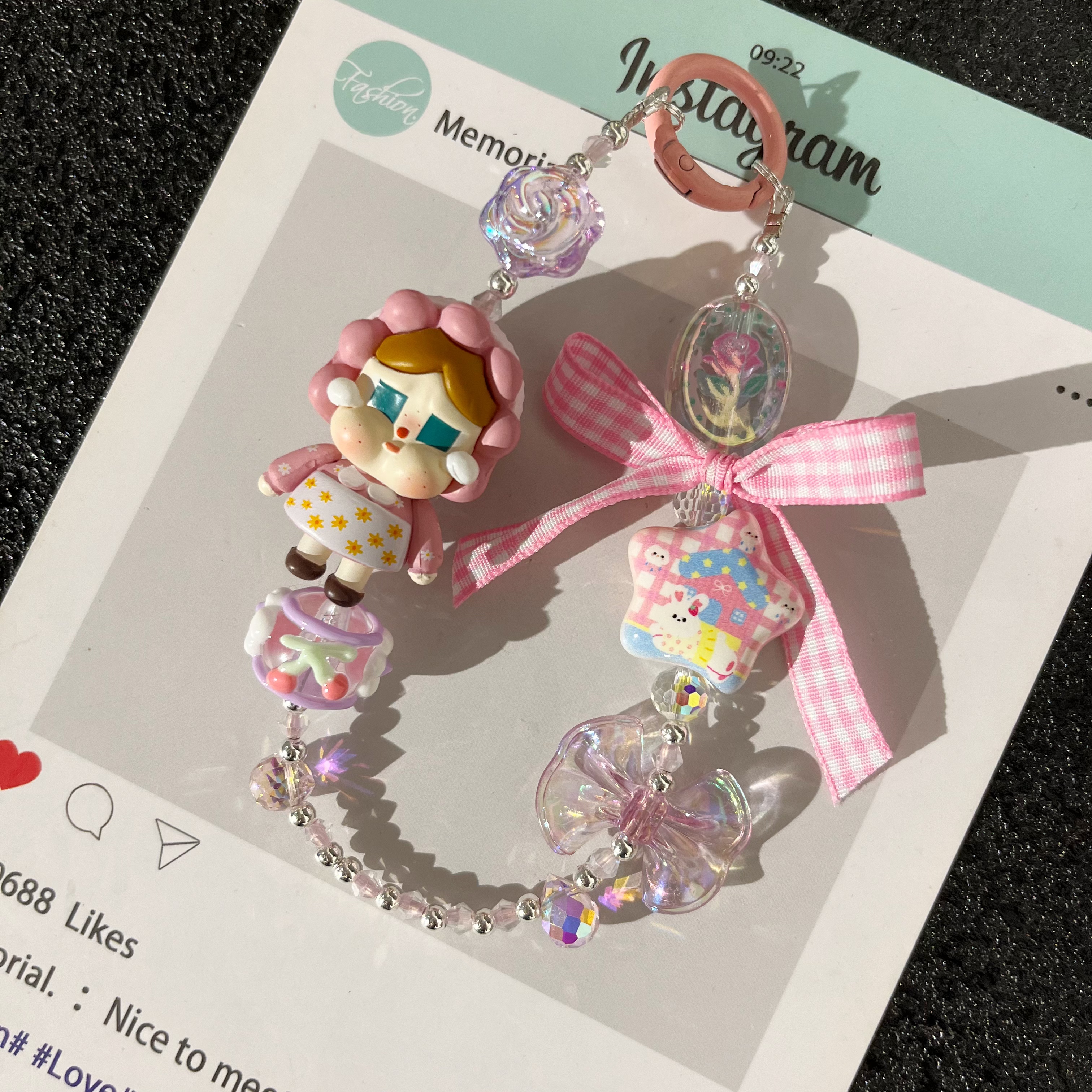【编号125】(改娃)阳光女仆哭娃 潮玩手机壳挂件DIY饰品原创手机链