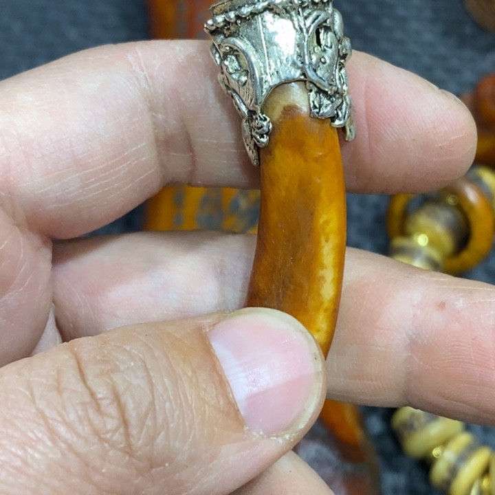 滴血莲花菩提吊坠