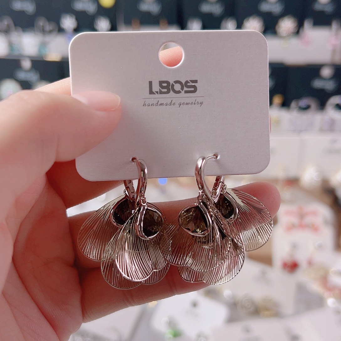 锆石纯铜合金耳环的