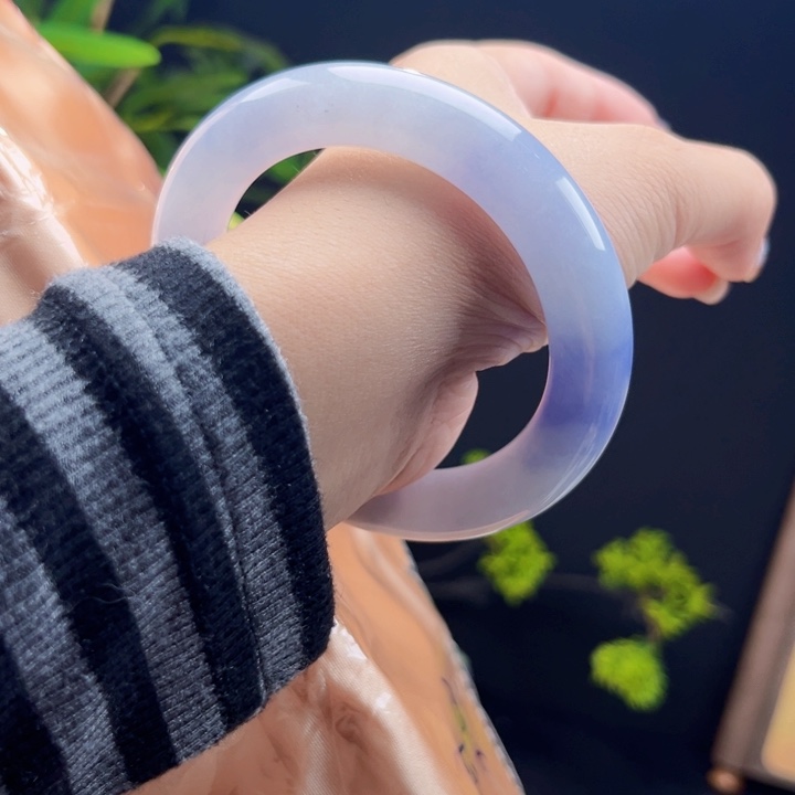 翡翠未镶嵌手镯57