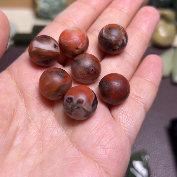 椰***蓉岫岩河磨玉（透闪石质玉）未镶嵌颈饰