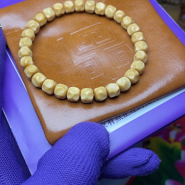 手串龙脊菩提奶酪