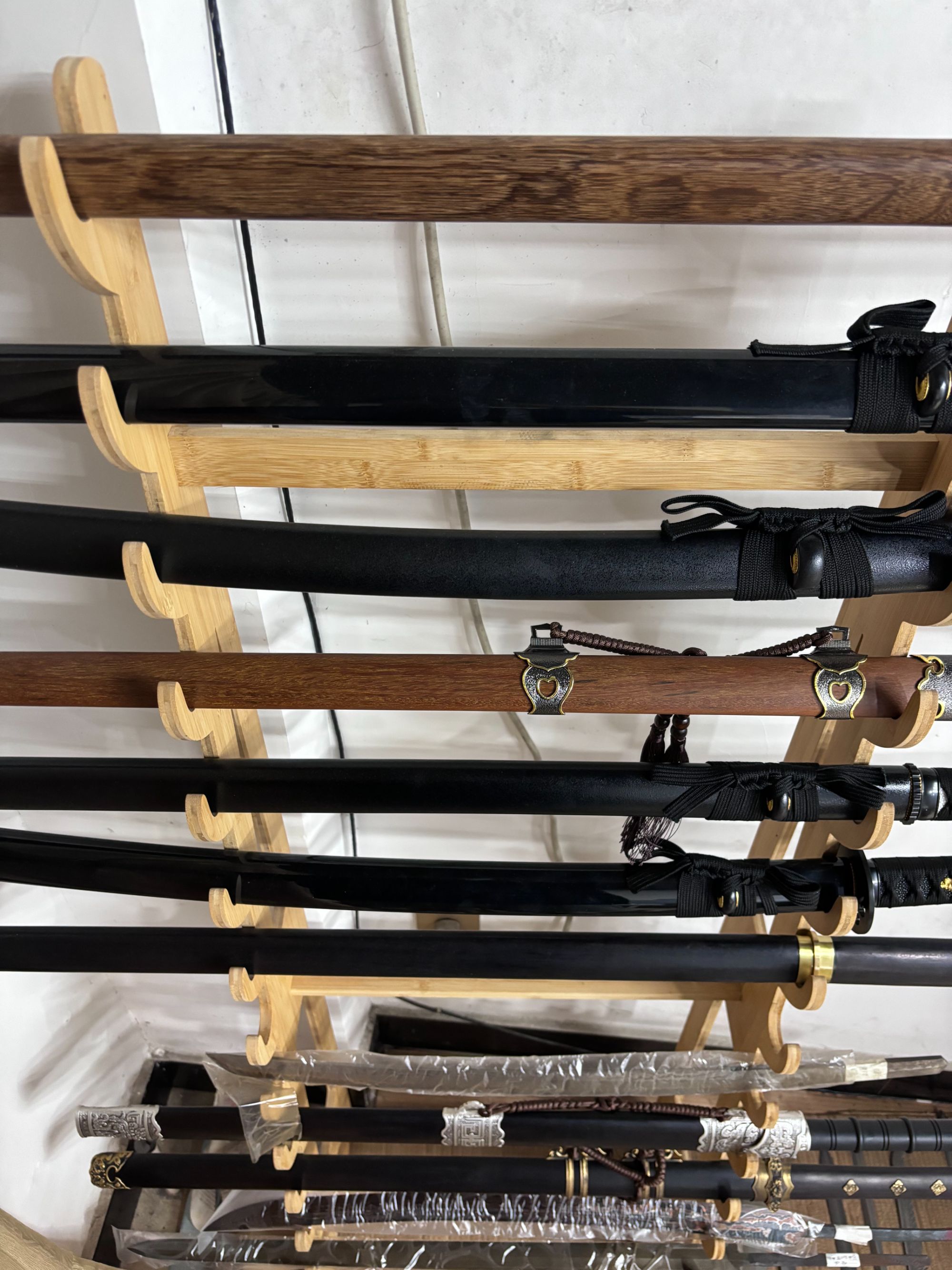 龙泉市老旧条子直播间一物一拍未开刃