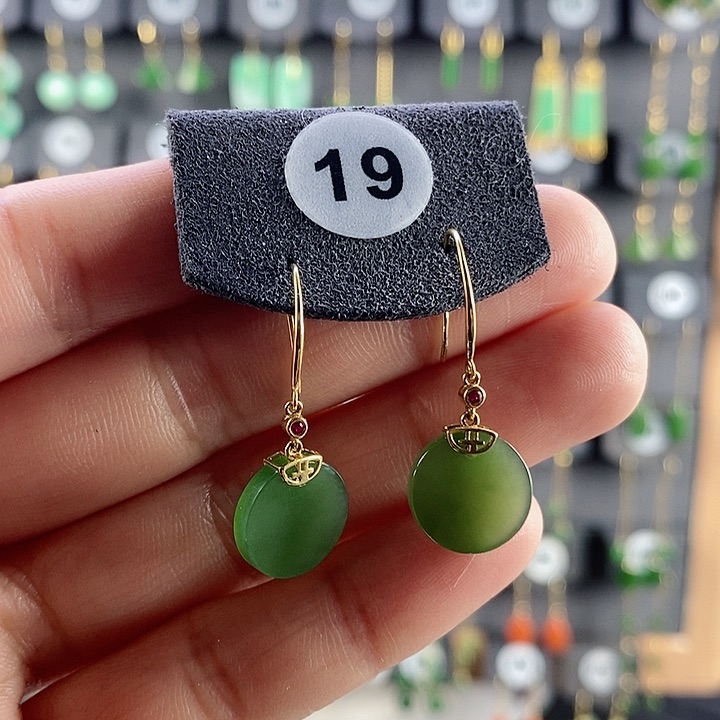 和田玉耳饰18K金镶嵌