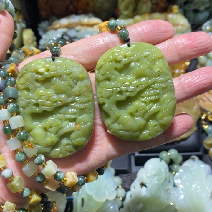 岫玉岫玉吊坠未镶嵌