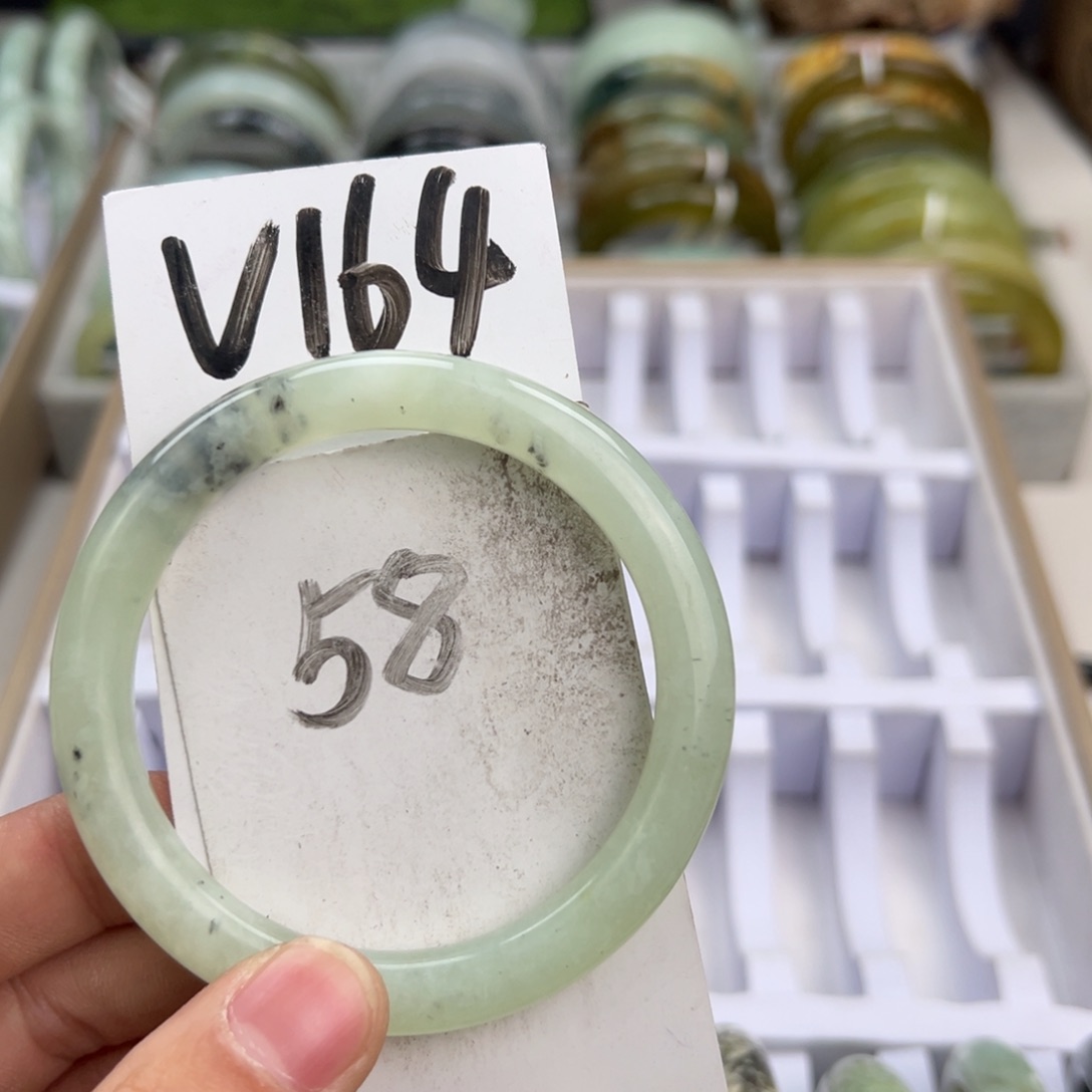 岫玉手镯未镶嵌天然岫玉微瑕