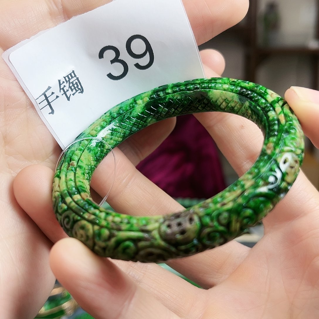 翡翠手镯未镶嵌手镯54.5