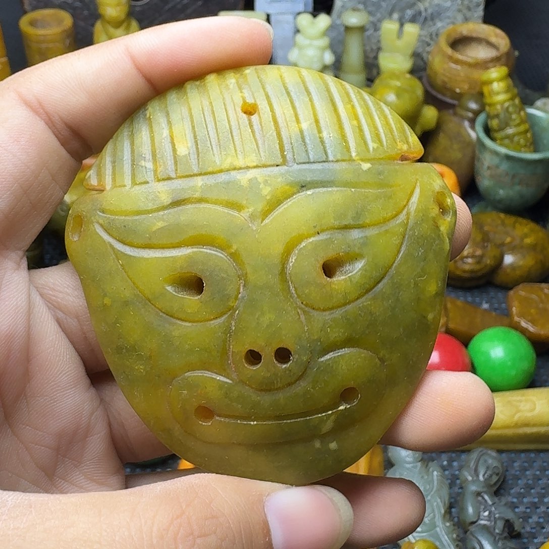 白玉菩提吊坠。。。